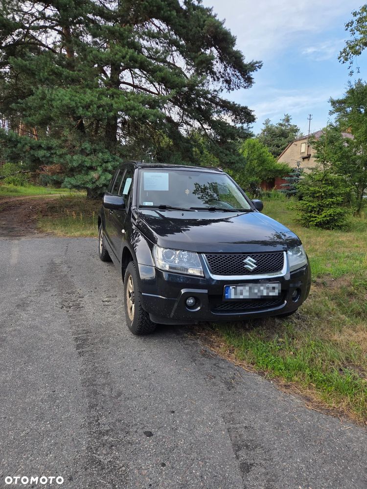 Suzuki Grand Vitara 2.0 - 9