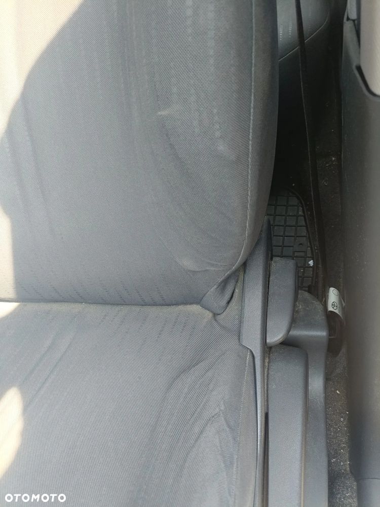 TOYOTA YARIS II 05-11 LIFT 2009 r. 5D HB fotel kierowcy i pasażera + kanapa tylna * - 3