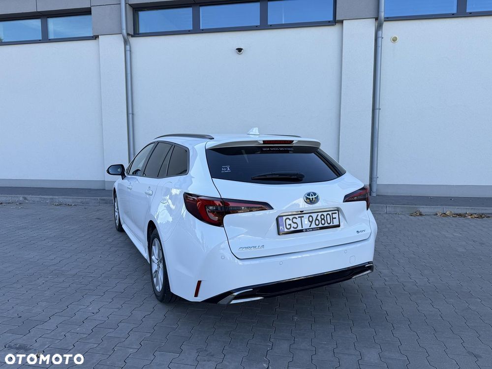 Toyota Corolla 2.0 Hybrid Comfort - 15