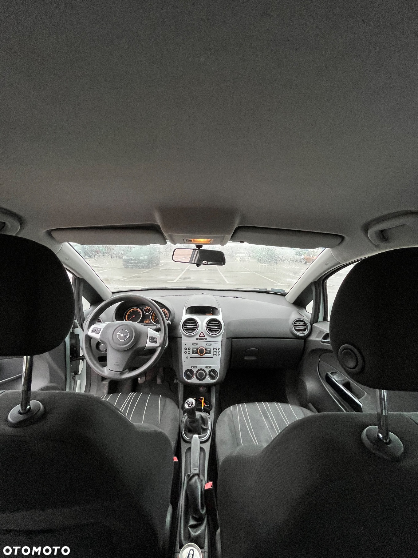 Opel Corsa 1.2 16V Essentia - 13
