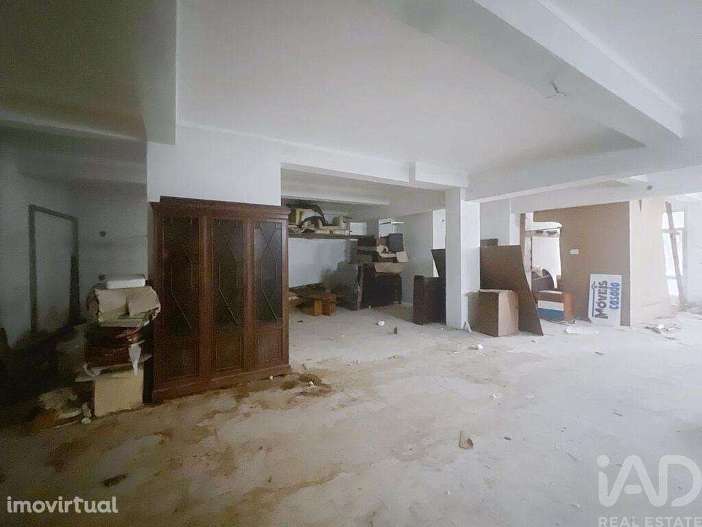 Garagem em Ericeira de 166 m2 - Grande imagem: 3/19