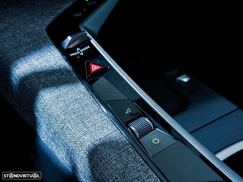 Peugeot 3008 1.2 Hybrid GT e-DCS6 - 48