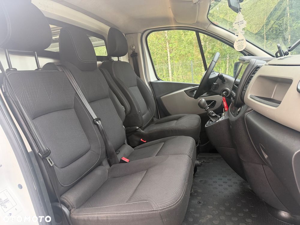 Renault Trafic - 11