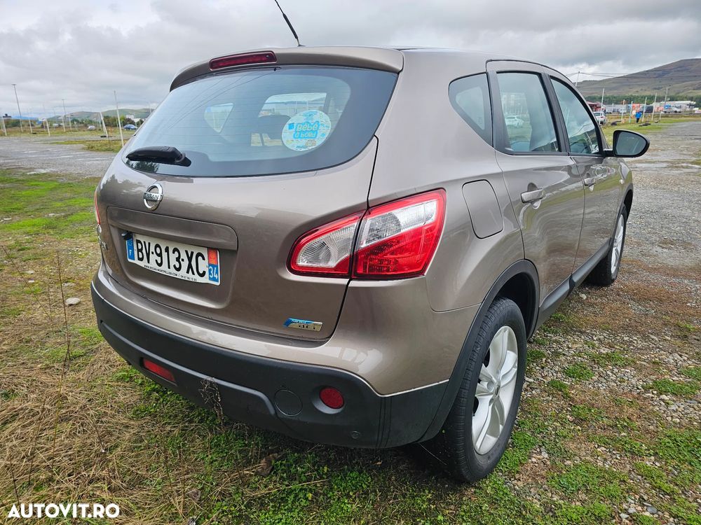 Nissan Qashqai 1.5 DCI N-Connecta - 15