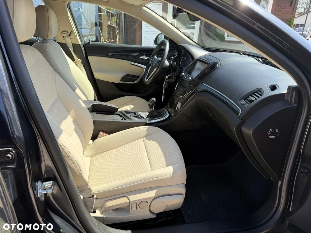Opel Insignia - 11