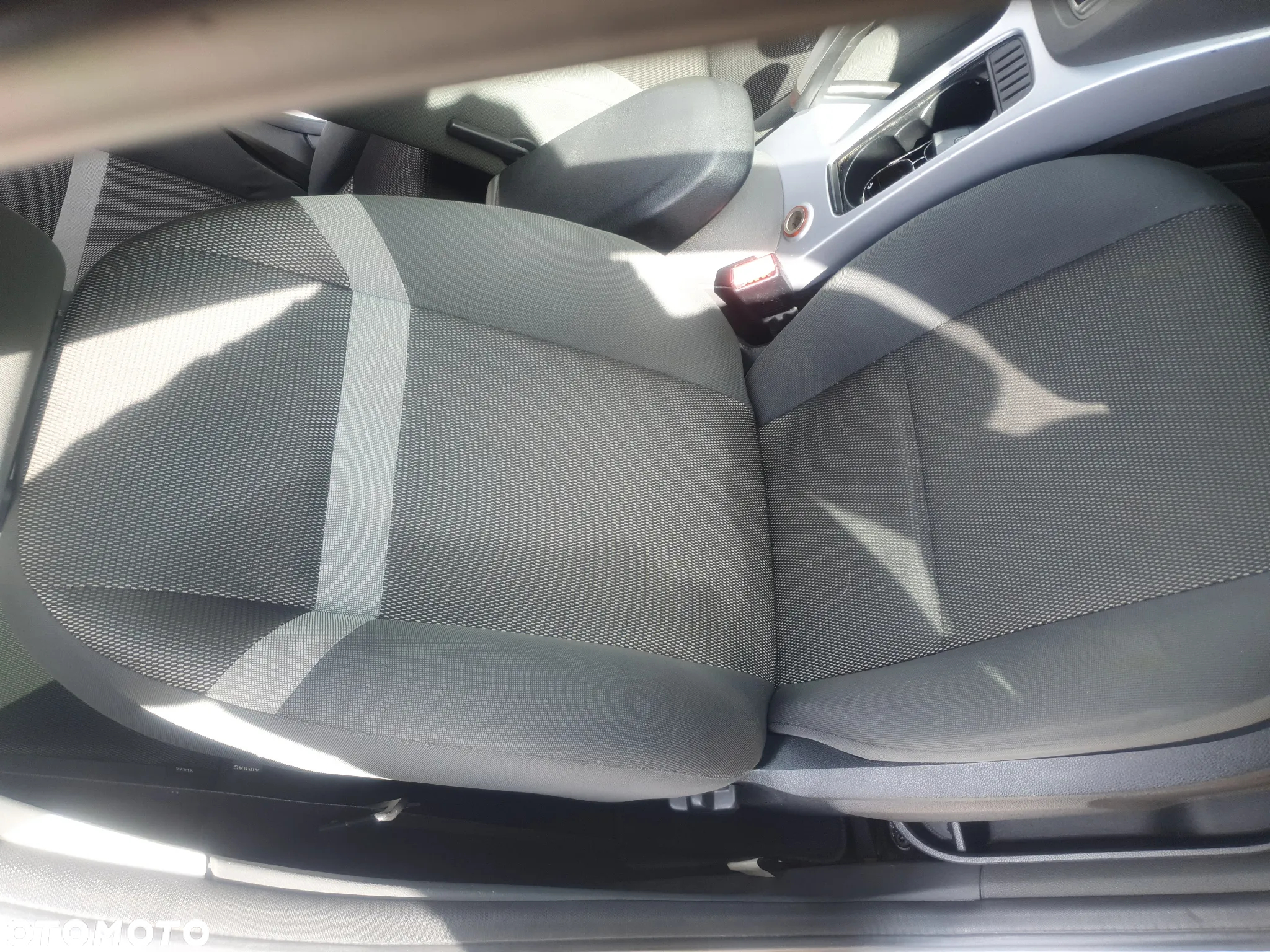 Ford Kuga 2.0 TDCi 2x4 Trend - 18