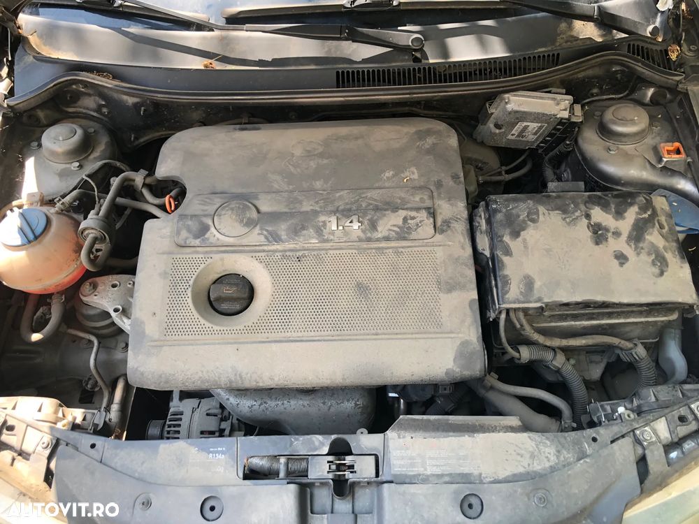 Dezmembrez Seat Ibiza 2005 1.4 benzina coupe - 8