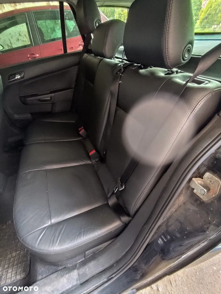 Opel Astra 2.0 T Sport - 9