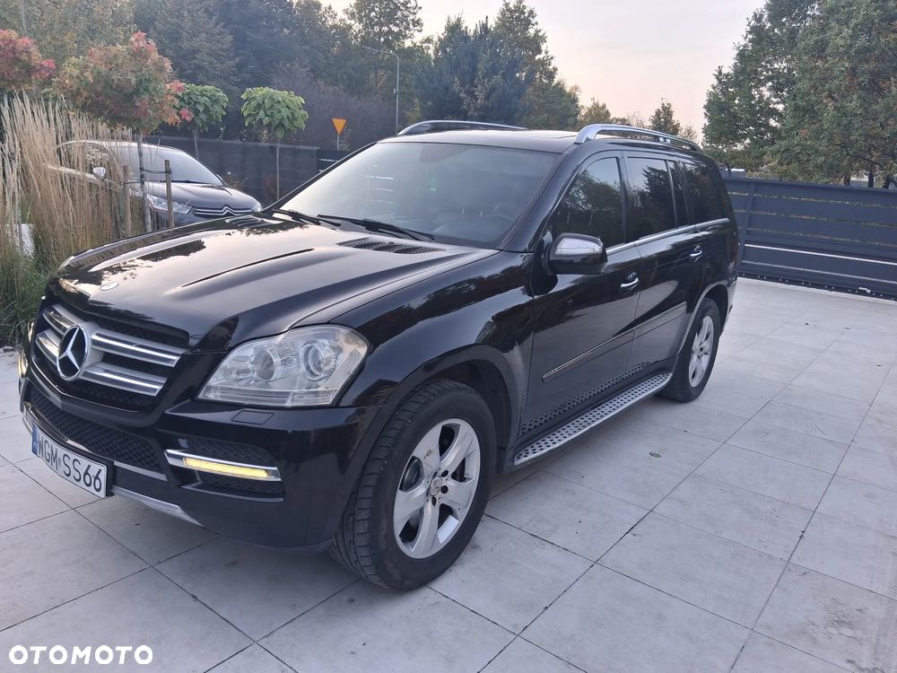 Mercedes-Benz GL - 9