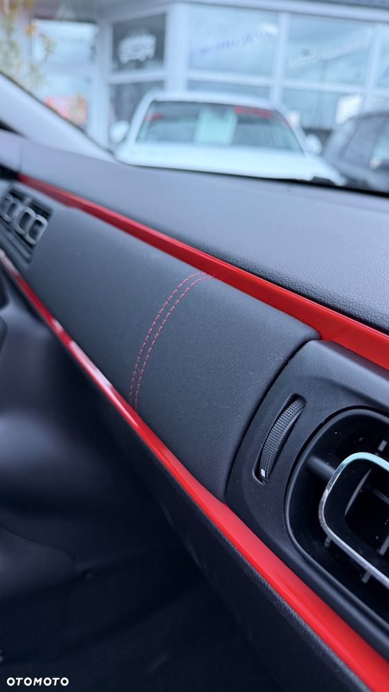 Citroën C3 Pure Tech (VTi) 82 Exclusive - 16