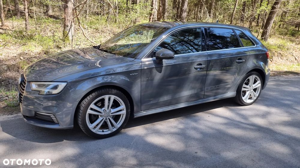 Audi A3 Sportback - 1