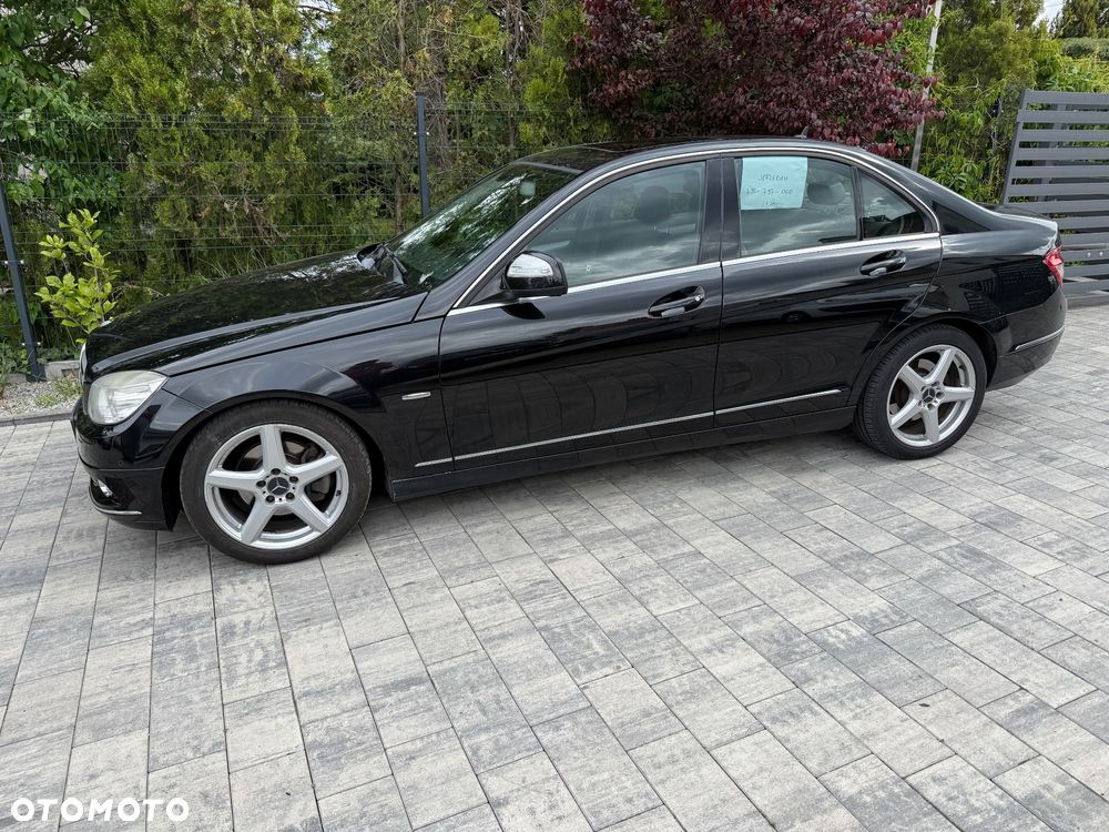 Mercedes-Benz Klasa C ver-200-7g--tronic-avantgarde-edition - 29