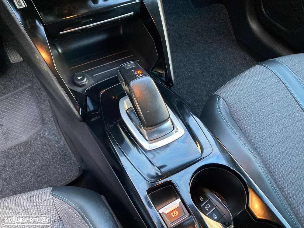 Peugeot e-208 50 kWh Active Pack - 26