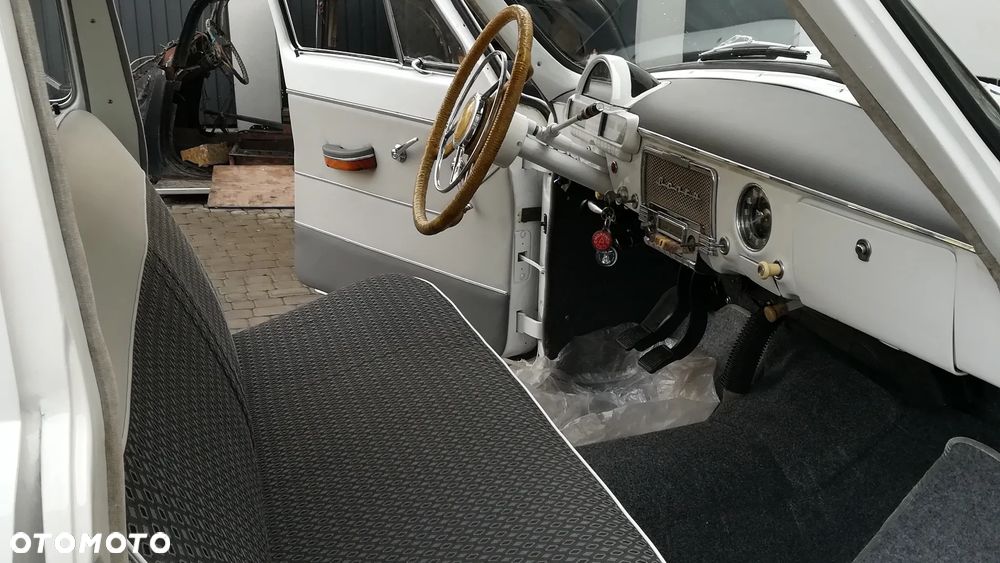 Wołga GAZ-21 - 16