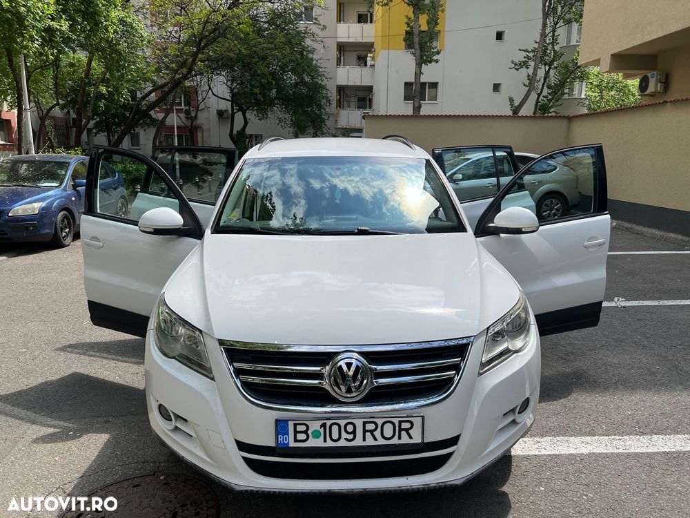 Volkswagen Tiguan - 9