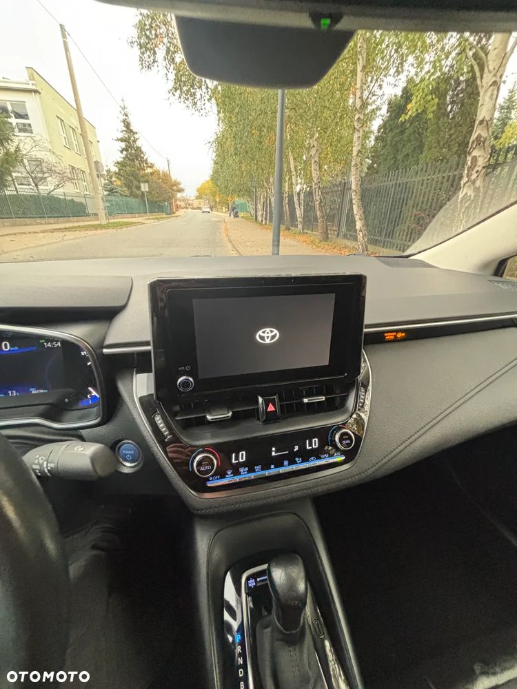 Toyota Corolla 1.8 Hybrid Executive - 22