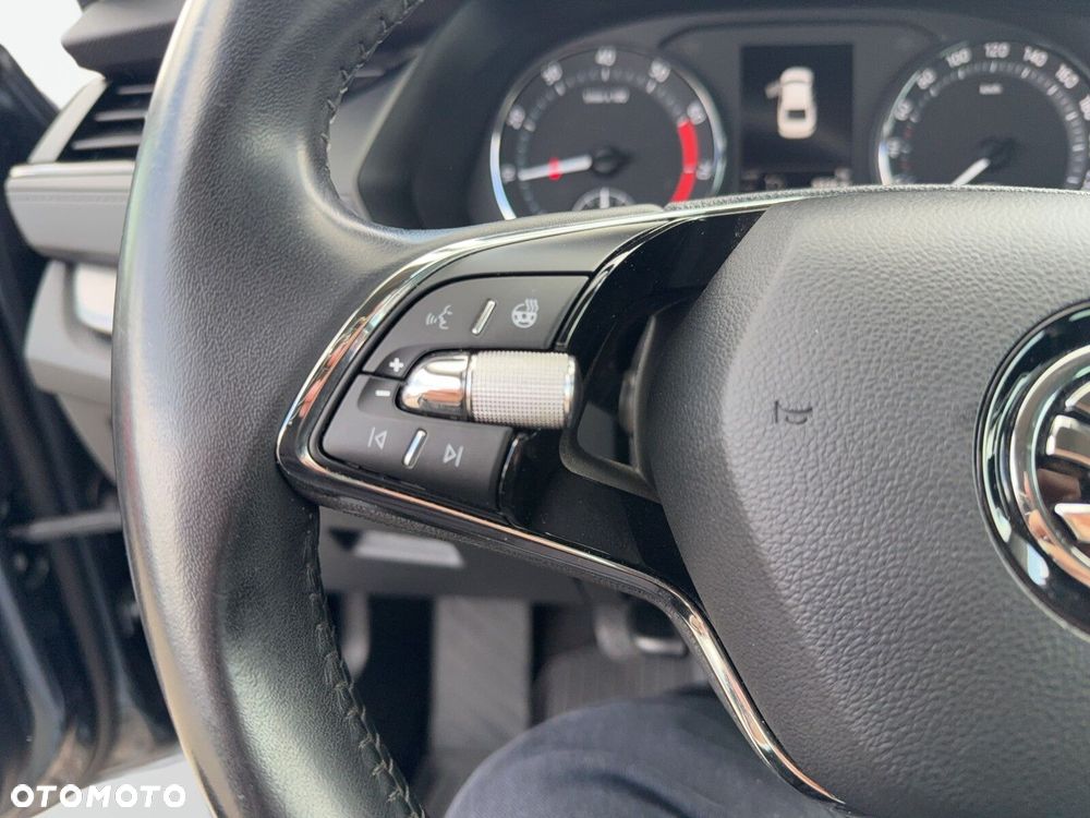 Skoda Octavia 1.5 TSI ACT Ambition - 21