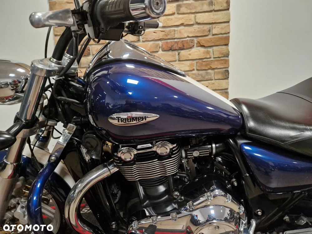 Triumph Thunderbird - 28