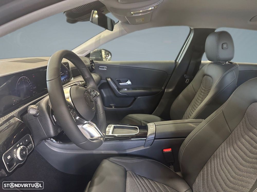 Mercedes-Benz A 250 e - 15