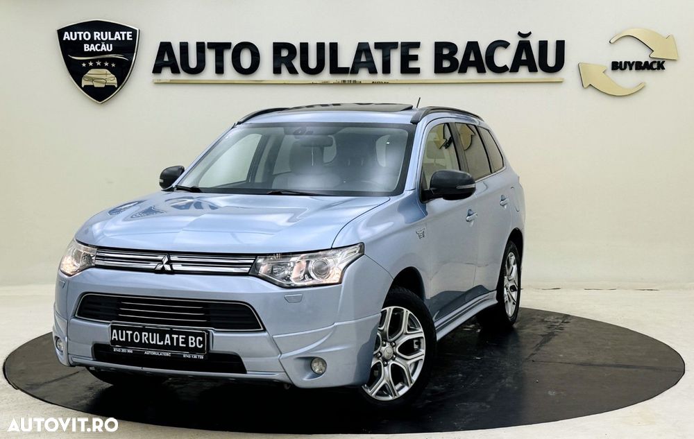Mitsubishi Outlander - 2