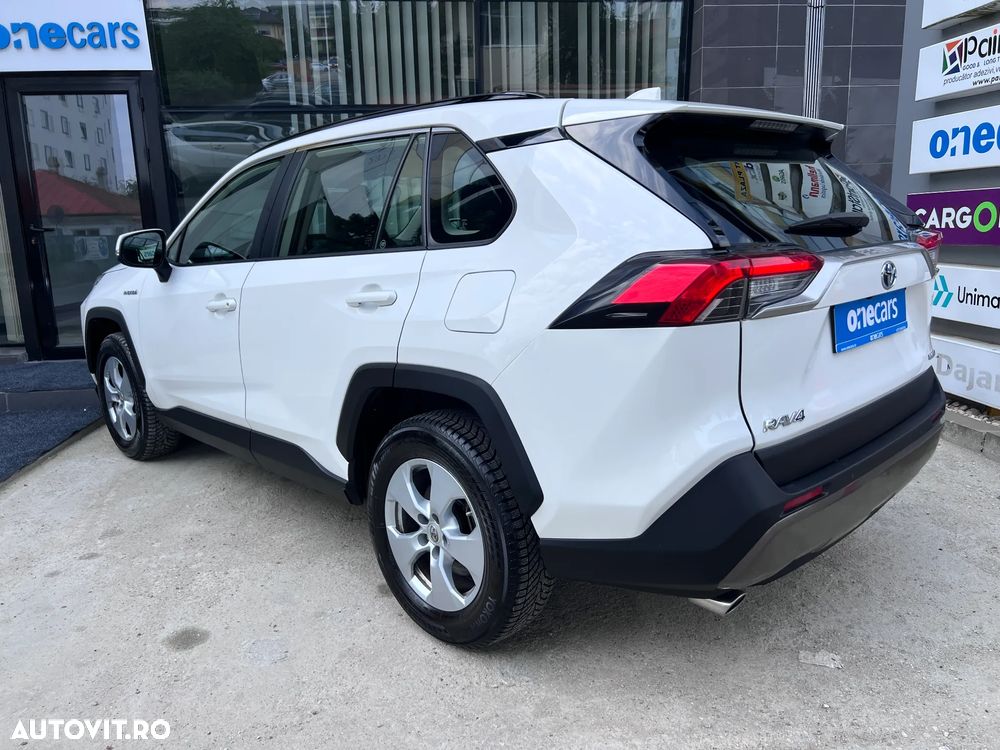 Toyota RAV4 - 18