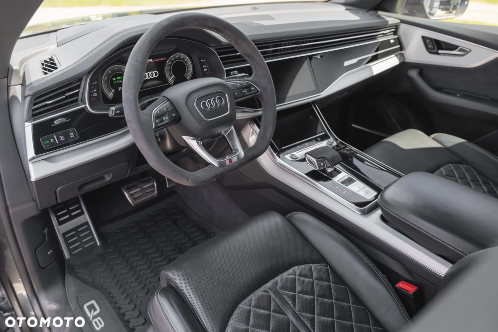 Audi Q8 - 16