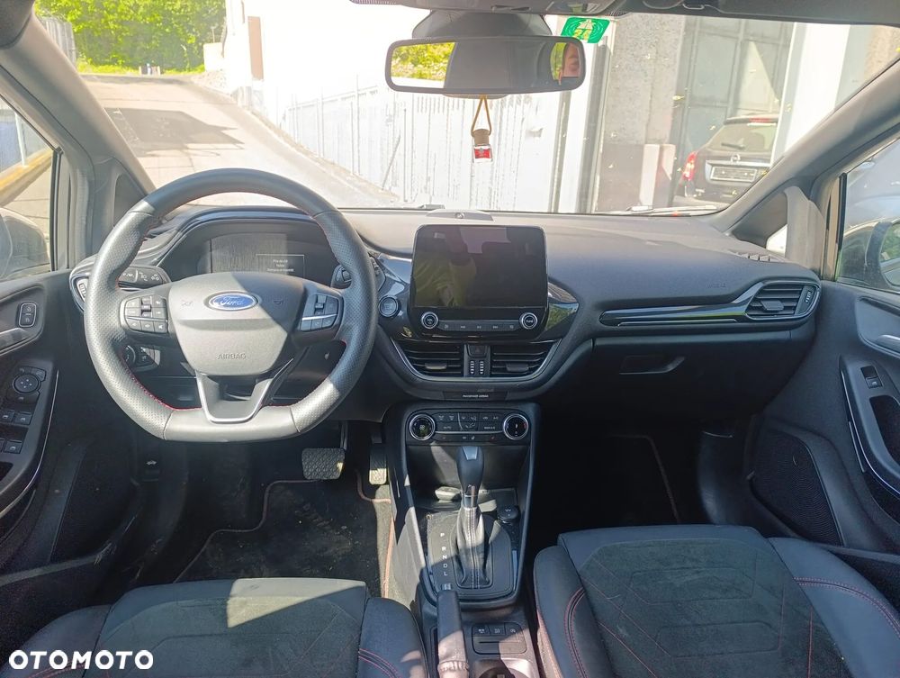 Ford Fiesta - 10
