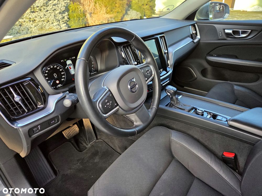 Volvo V60 D3 Geartronic Momentum Pro - 18