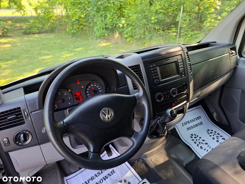 Volkswagen CRAFTER* KONTENER* WINDA 750 kg* UDT * KLIMATYZACJA * F-Vat 23% - 19