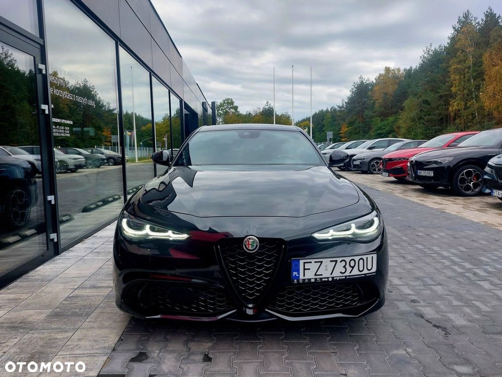 Alfa Romeo Giulia 2023 photo 5