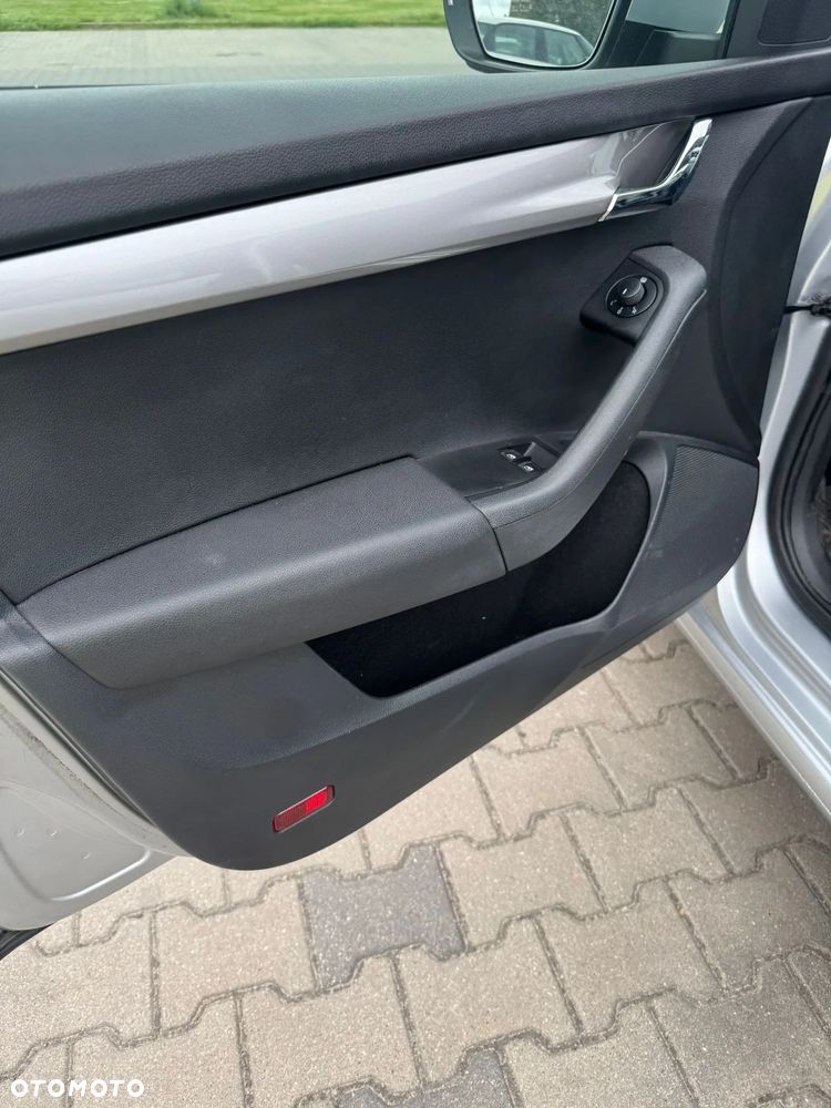 Skoda Octavia 1.6 TDI Active - 9