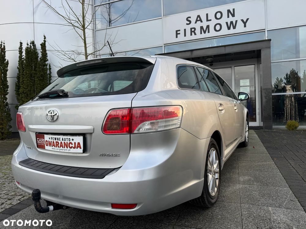 Toyota Avensis 1.8 Sol plus NAVI - 13