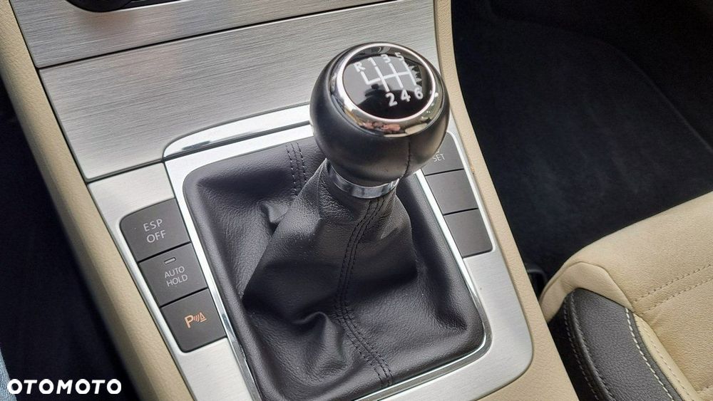 Volkswagen Passat CC - 16
