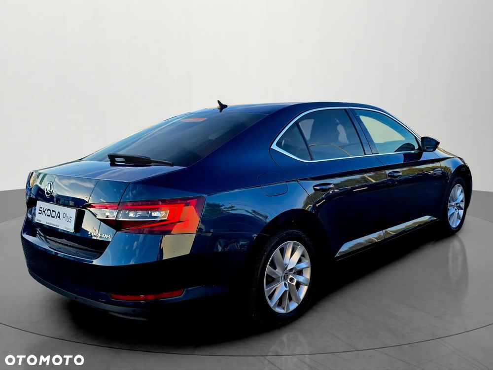 Skoda Superb 1.8 TSI Ambition DSG - 7