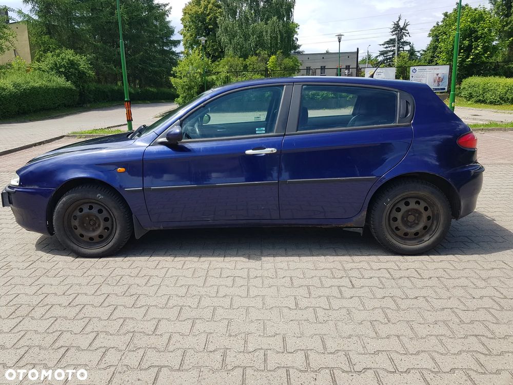 Alfa Romeo 147 1.6 Twin Spark Distinctive - 6