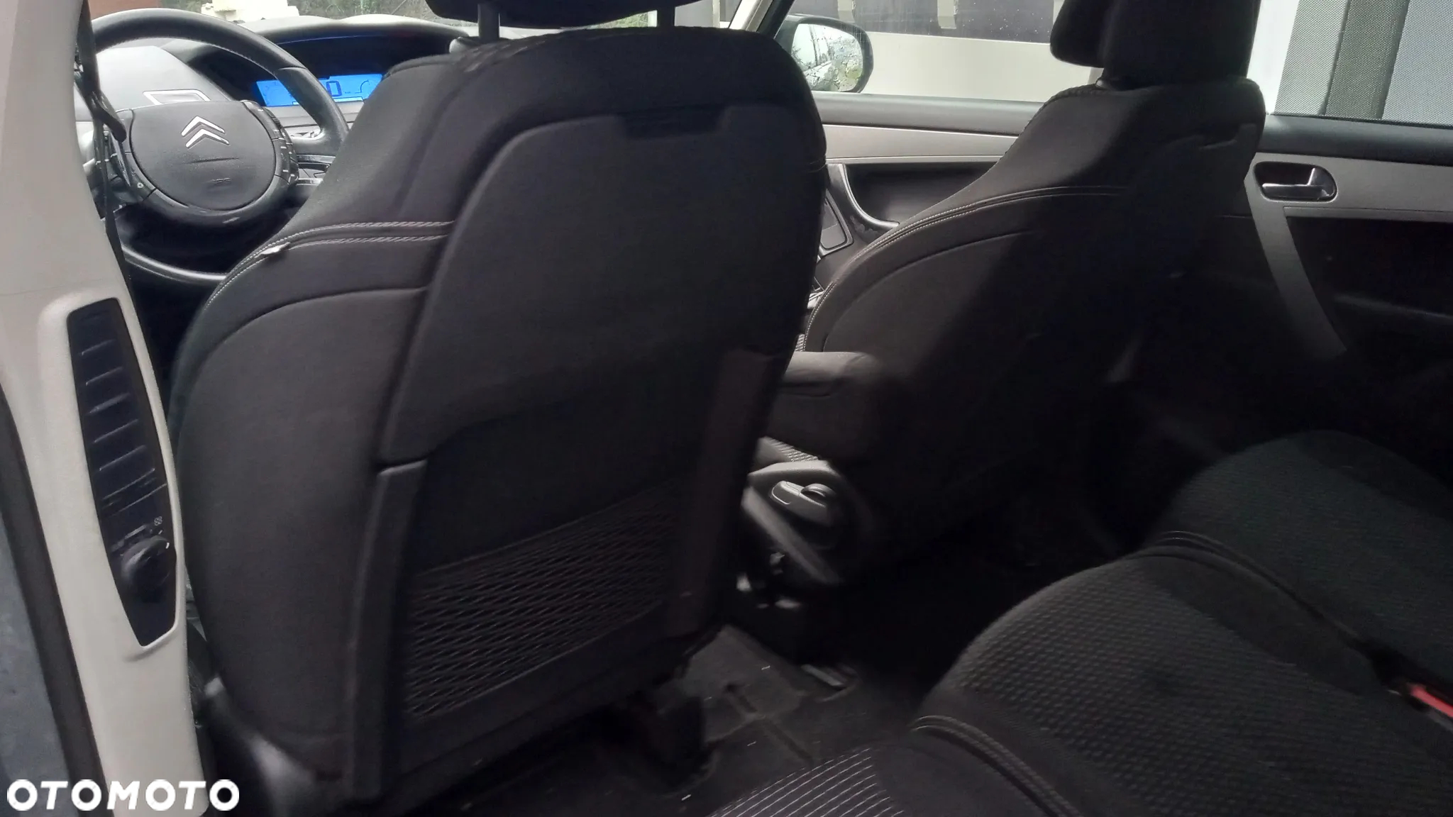 Citroën C4 Grand Picasso 1.8 16V Advance - 6