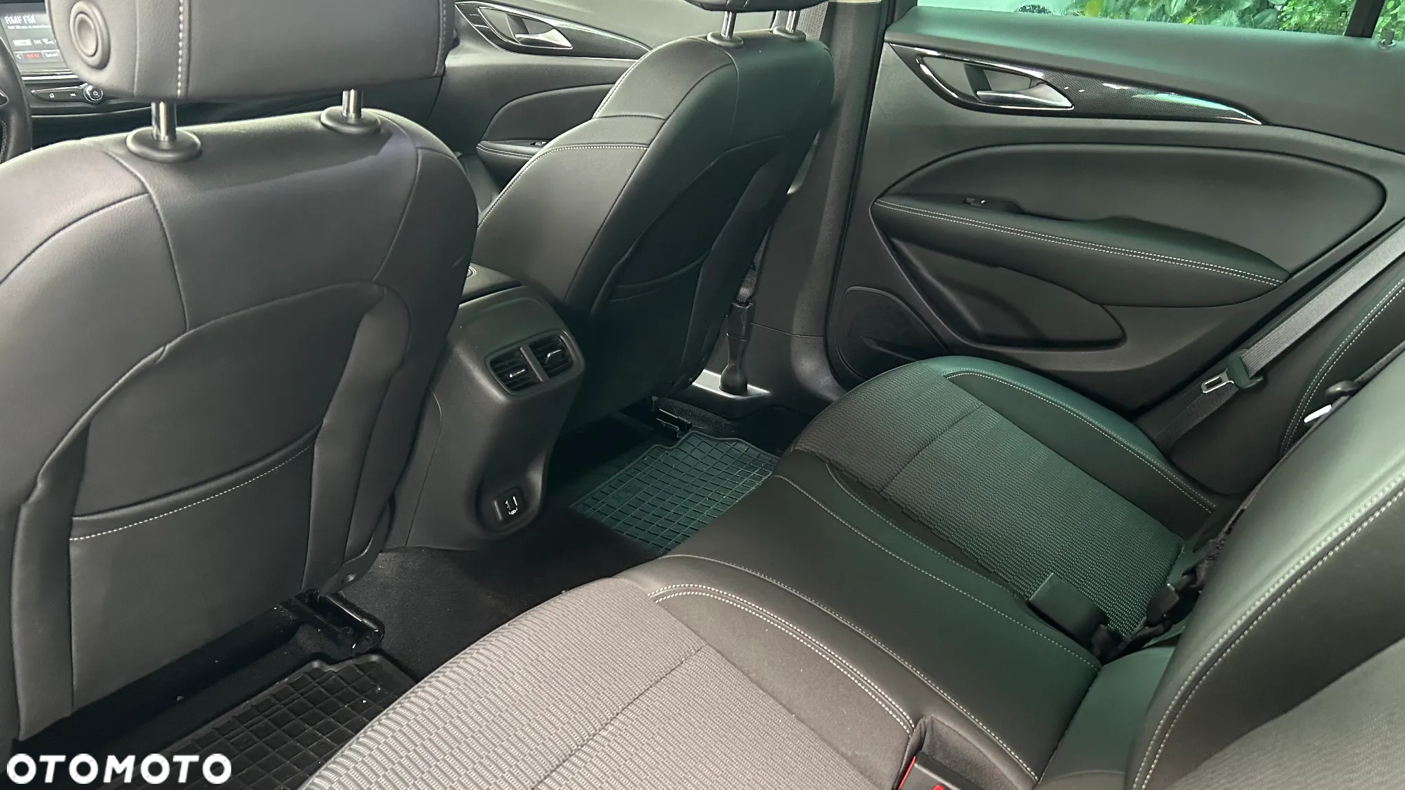 Opel Insignia 2.0 CDTI Elegance S&S - 14