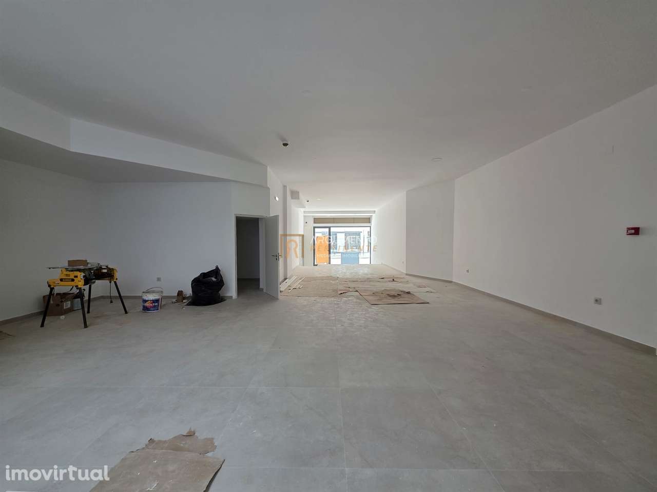 Loja para Restauração, Comércio ou Serviços – Centro da Maia - Grande imagem: 2/20