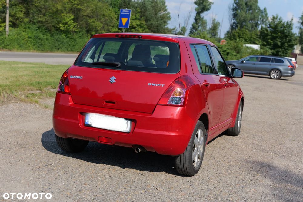 Suzuki Swift - 9
