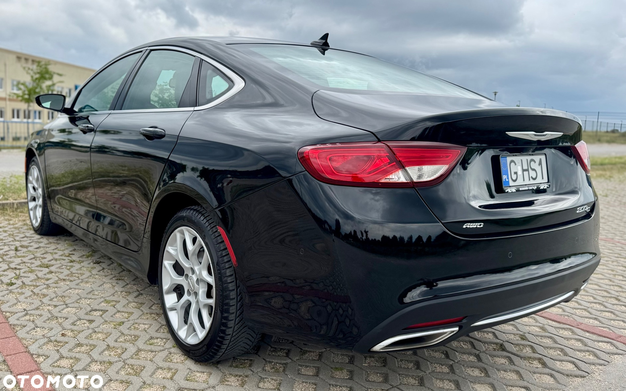 Chrysler 200 - 5