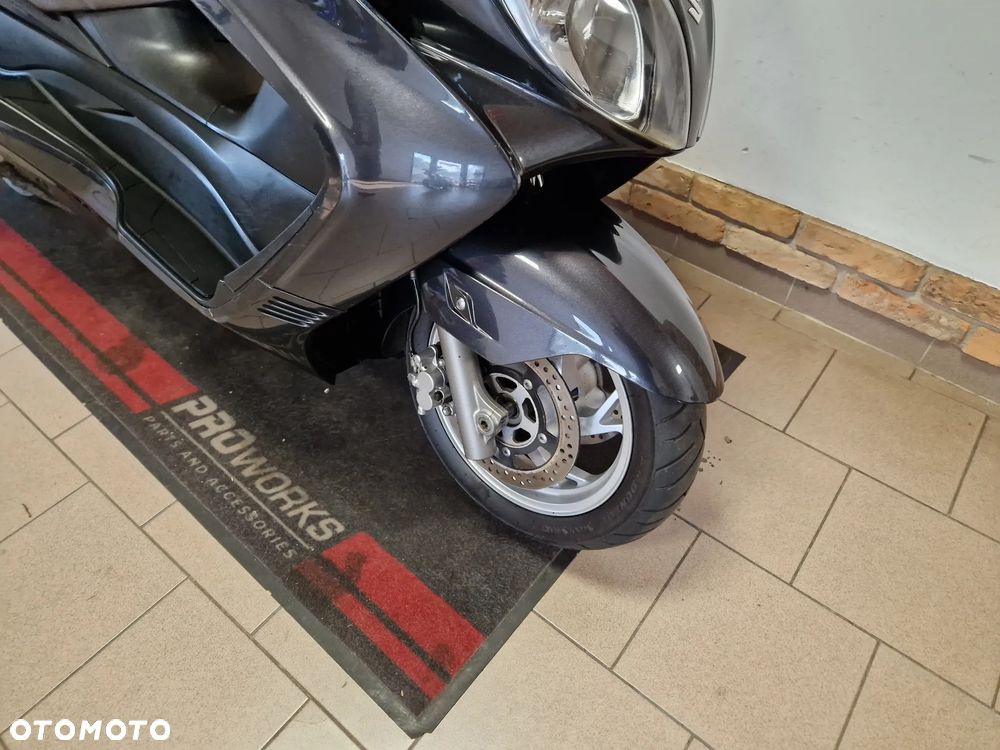 Suzuki Burgman - 29