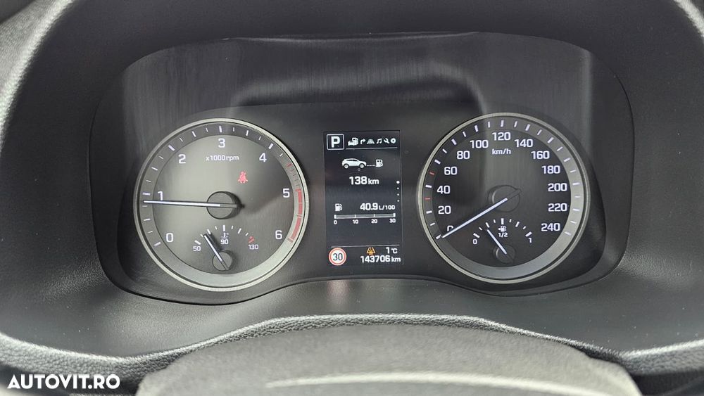 Hyundai Tucson blue 1.7 CRDi 2WD DCT Premium - 15