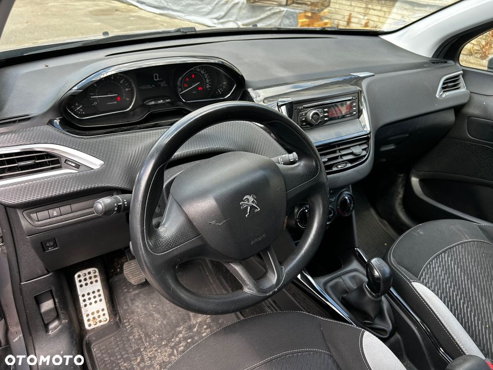 Peugeot 2008 - 10