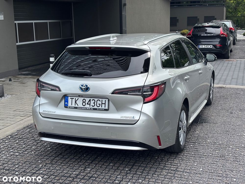 Toyota Corolla 1.8 Hybrid Executive - 3