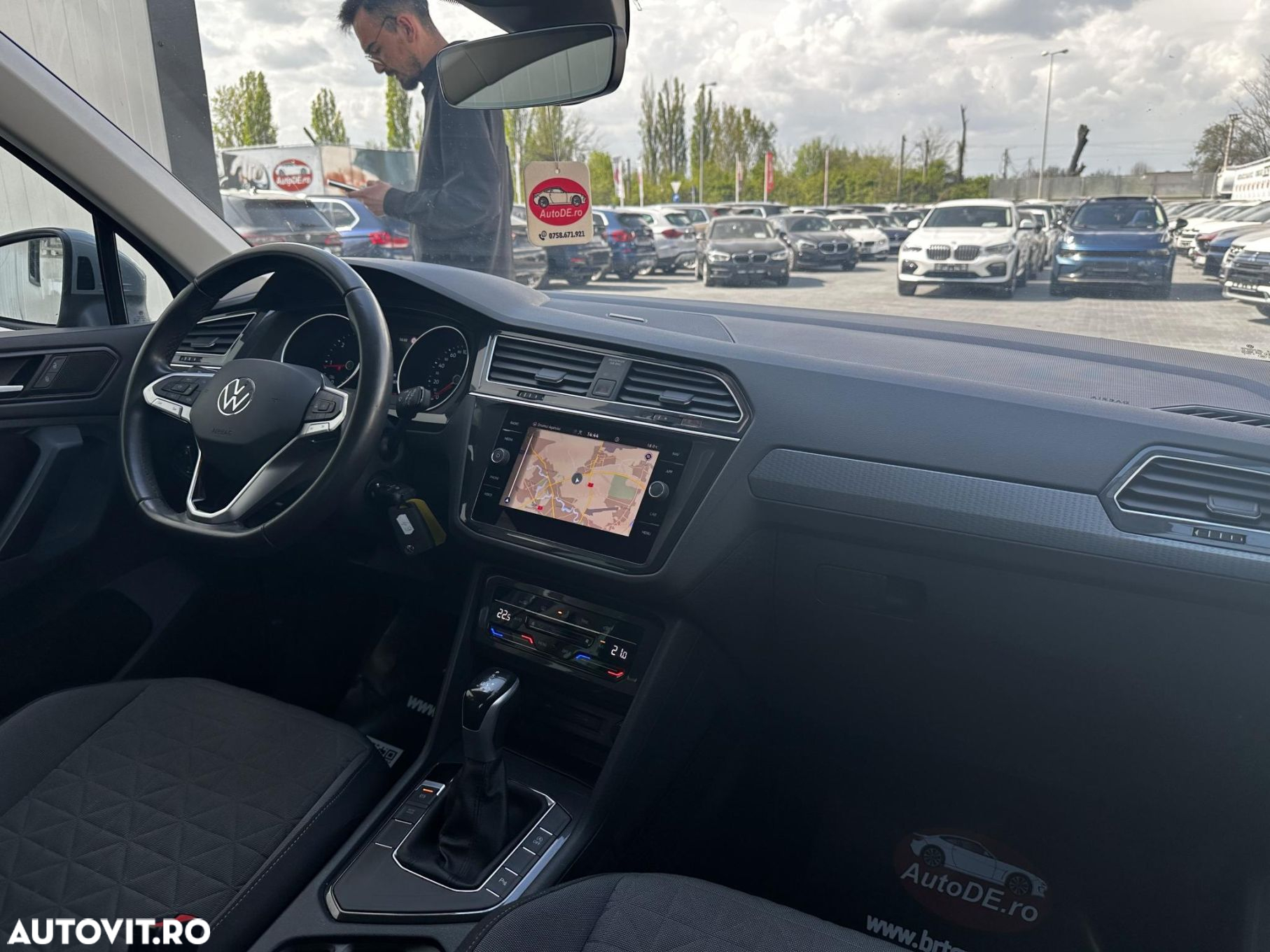Volkswagen Tiguan - 6