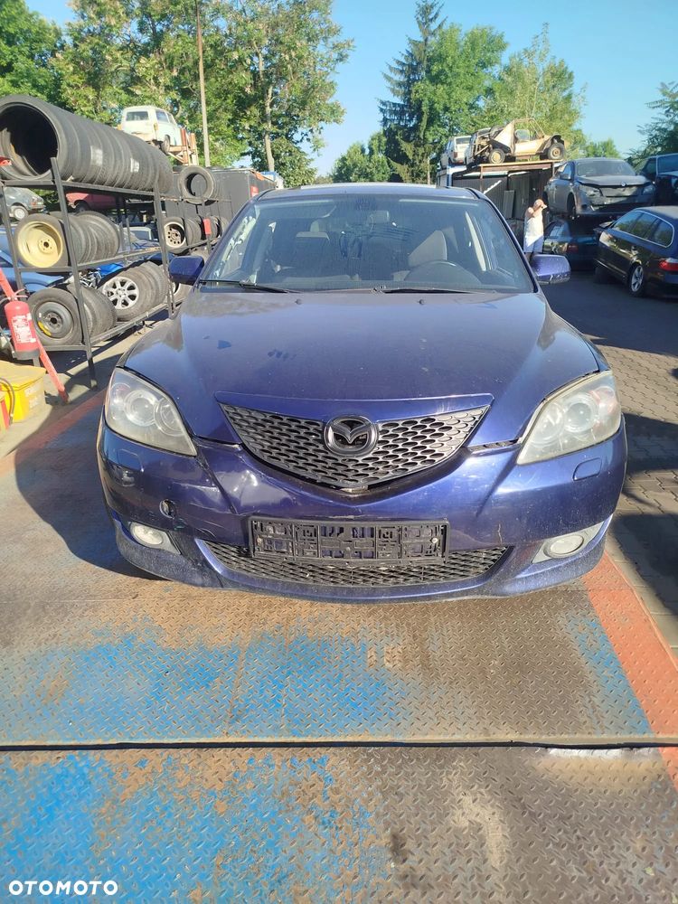 Mazda 3 na części - 1