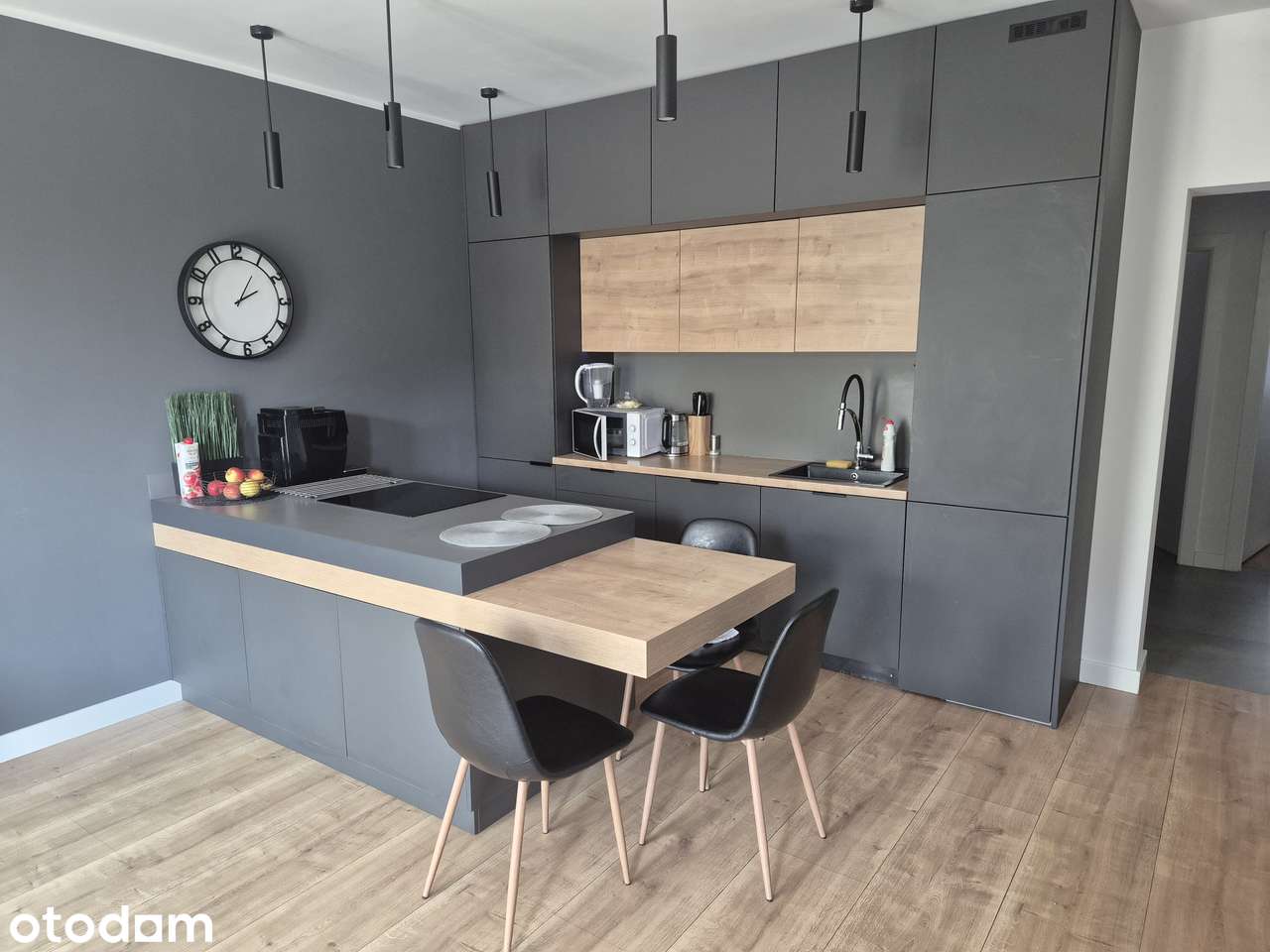 Wyposażone, komfortowe M-4 (62,23m2) z komórką i miejscem postojowym