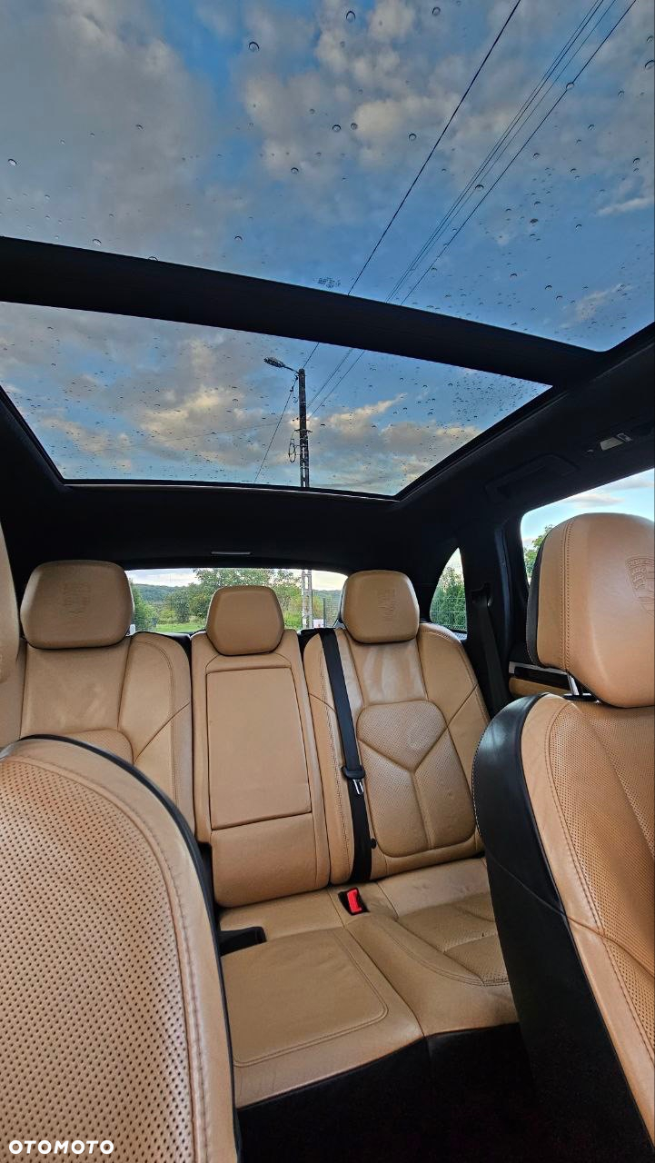 Porsche Cayenne Standard - 9