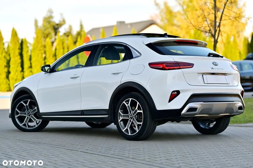 Kia XCeed 1.6 CRDi (48V Mild-Hybrid) DCT7 PLATINUM - 10
