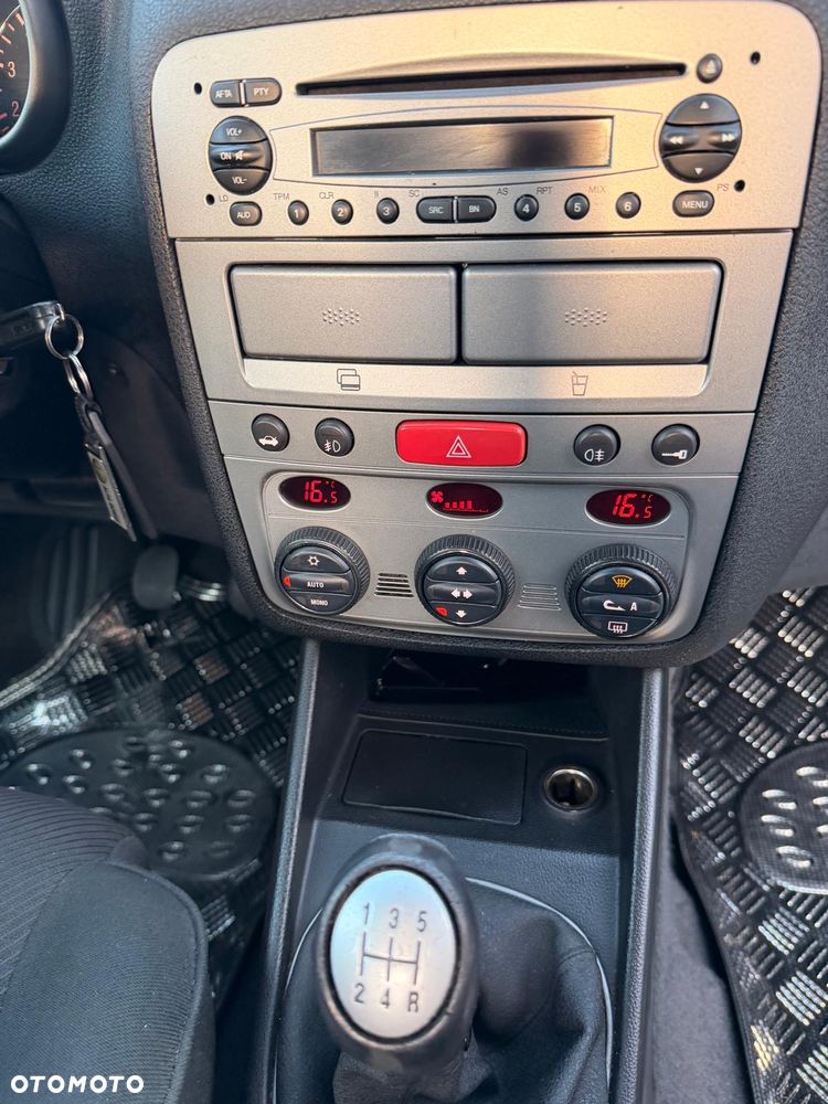 Alfa Romeo 147 - 4